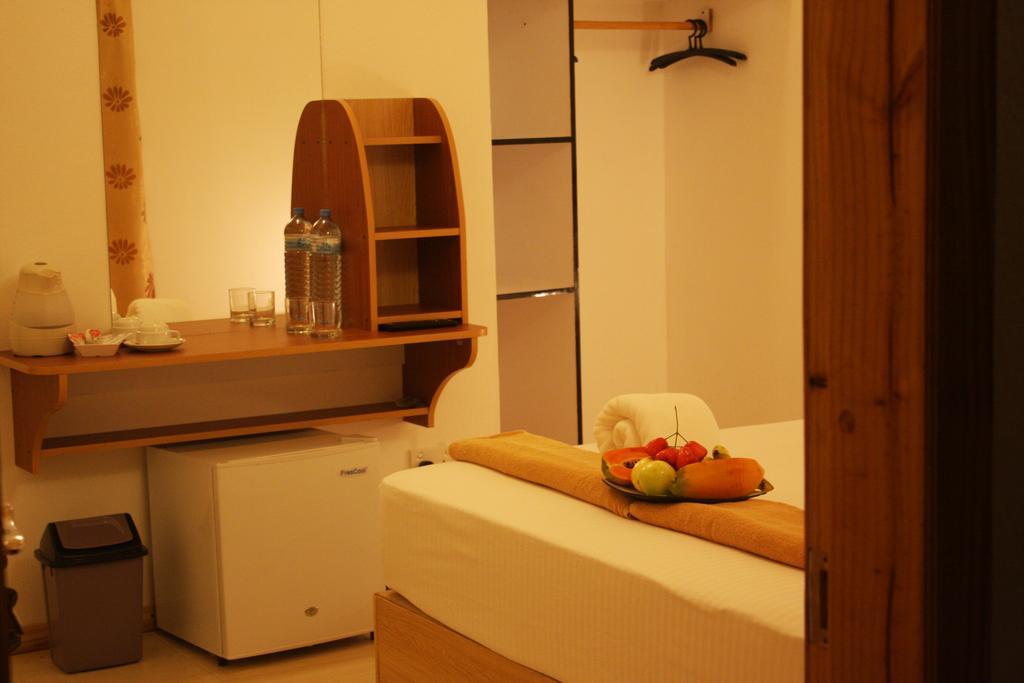 Relax Residence Thoddoo Maldives Buitenkant foto